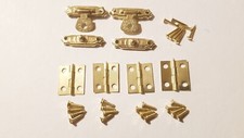 4 Small Hinges With Screws And
