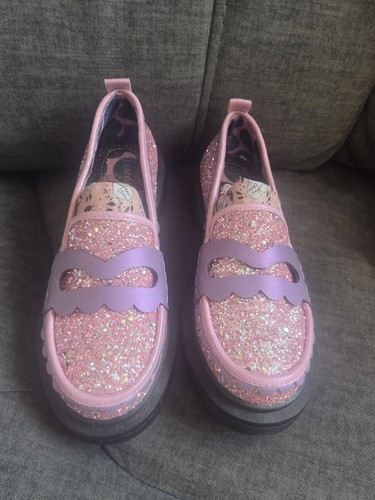 Brand new irregular choice old - brand,