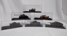 Diecast Model Tanks Set With Display Cases Collectible - RA31e