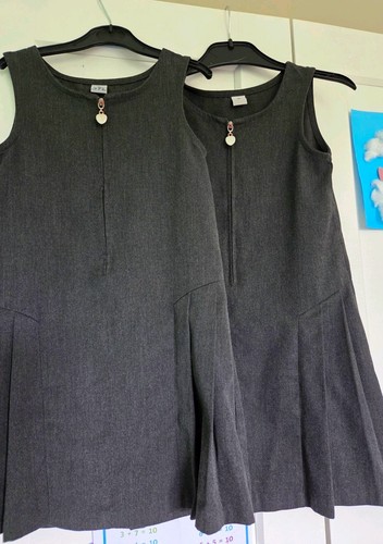 Girls grey school pinafore - 2x,