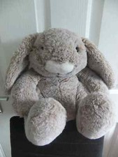 11" LARGE PLUMP SOFT BUNNY