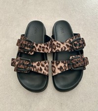 Zara - Leopard Print 2 Bar