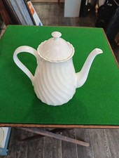 WEDGWOOD CANDLELIGHT 2 1/2