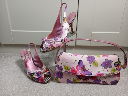 Russell bromley beverly - &,