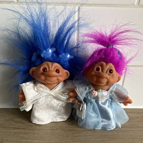Troll company - troll,