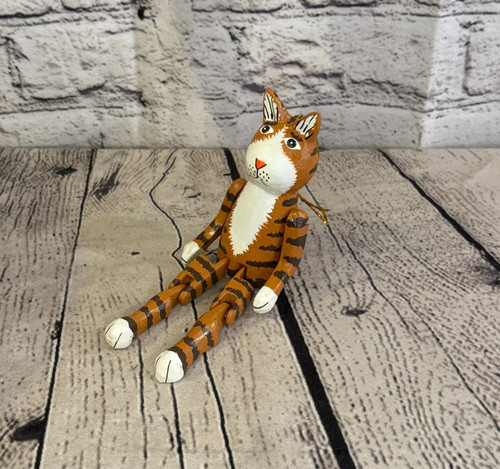 10cm brown tabby cat - tabby, sitting