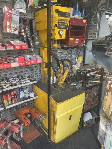Shoes repair machine press - repair,