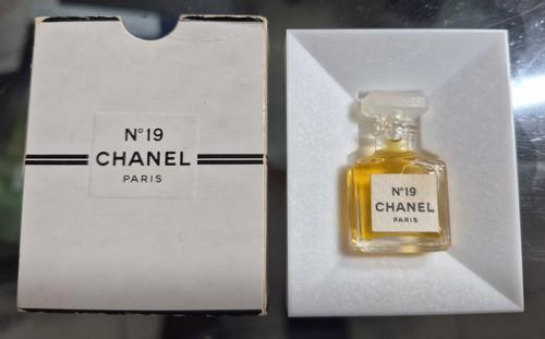 Bakelite chanel - no.,
