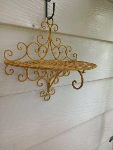 Vintage distressed yellow - distressed,