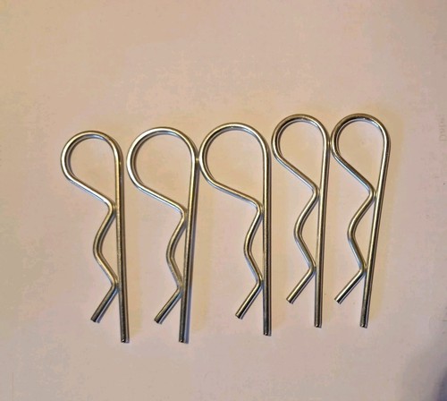 Clips retain formers - formers, on
