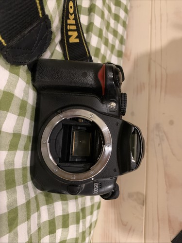 Nikon d5000 digital slr - nikon,