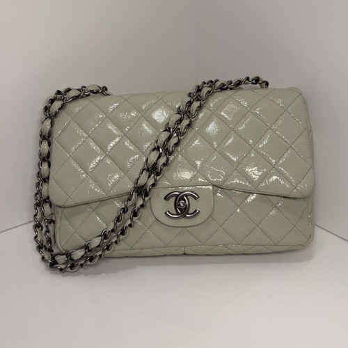 Chanel jumbo classic flap bag - chanel,
