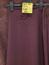 A  Beatiful Bonmarche  A-Line  Knee Length Skirt with Belt Loop Detail Size 24 