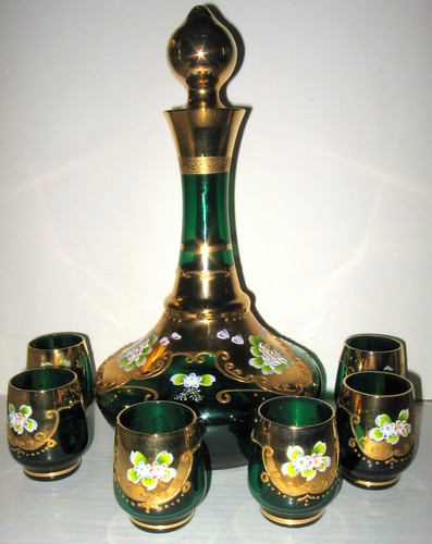 Vintage bohemian green glass - green,
