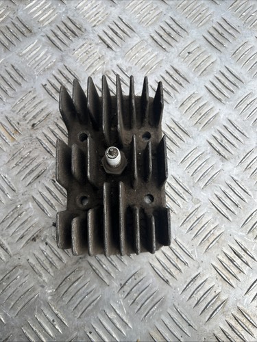 Kawasaki kh250 head - head, 2