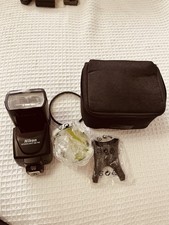 Nikon 700 speed - light, flash