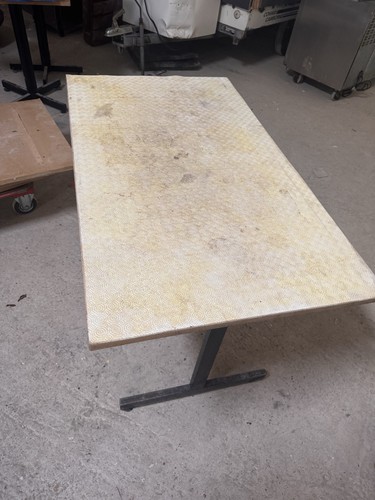 Restaurants tables - 8,