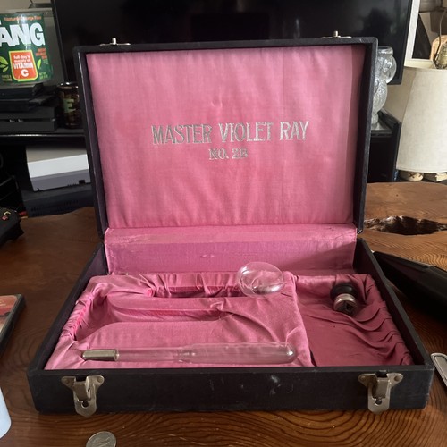 Antique master violet - master,