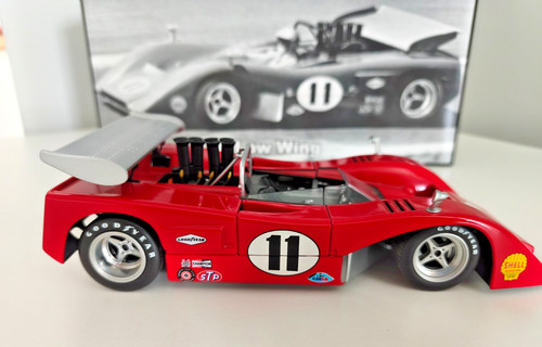 Scale mclaren m8b - 1/18,
