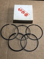 Suzuki GS550 1977-82 NOS Genuine OE Engine Piston Ring Set (0.5) 12140-47031-050
