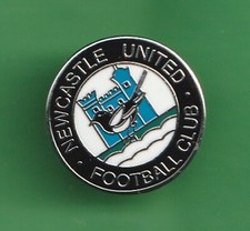 Newcastle United - lapel badge