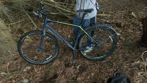 Hybrid bike giant escape - hybrid,
