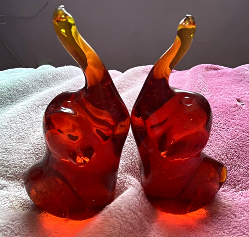 Unmarked amber glass - glass, elephant