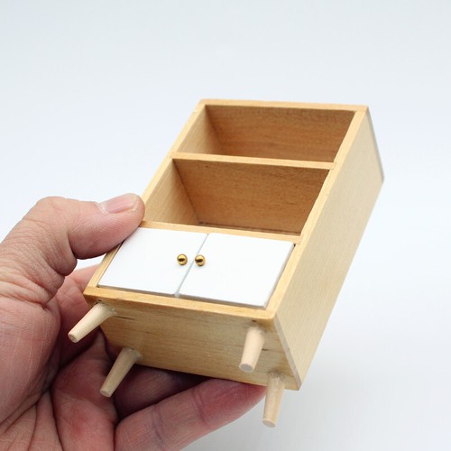 Scale dolls house - 1:12,