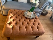 Buttoned footstool coffee