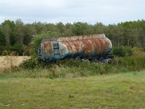 Photo rusting tanker with - a3,