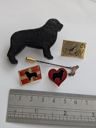 Newfoundland dog pin badges - dog,