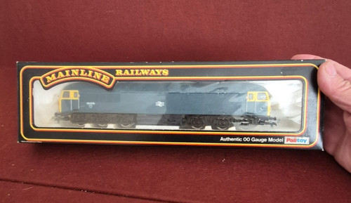 Mainline 37035 class - mainline,