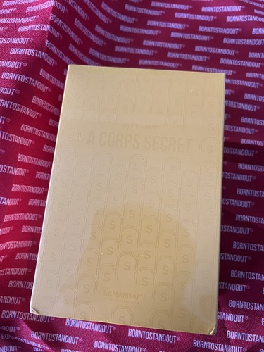 Corps secret borntostandout - secret,