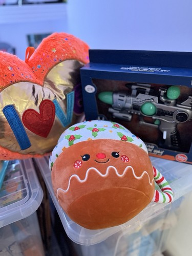 Toy bundle plushies light - plushies,,