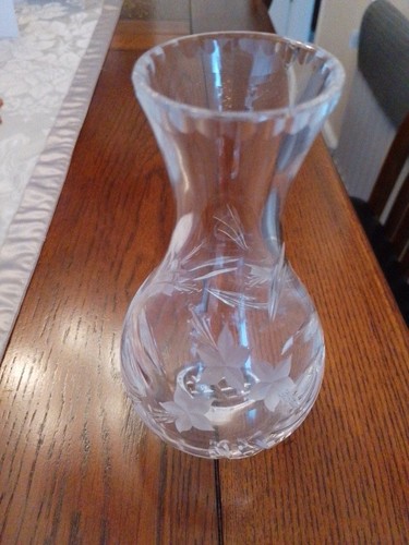 Royal doulton crystal bud vase - doulton,