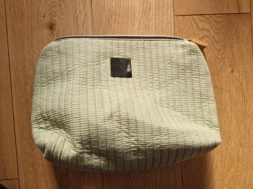 Jack wills pale green make - pale,