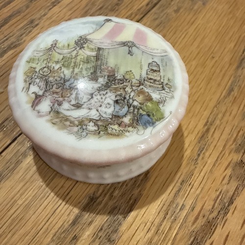 Brambly hedge trinket - hedge, box