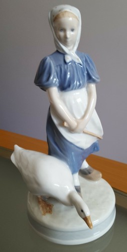 Vintage lady girl with goose - lady, /