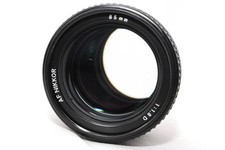 Nikon AF NIKKOR 85mm F1.8 D
