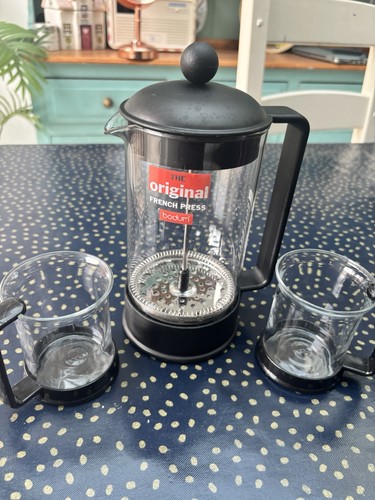 Bodum cafetière and mugs - cafetière,