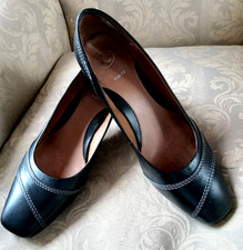 Clarks K Size 6.5 Wider Fit
