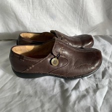 Ladies Clarks Un Loop Brown