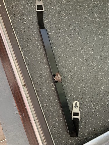Hoist lift bar attached - hoist,