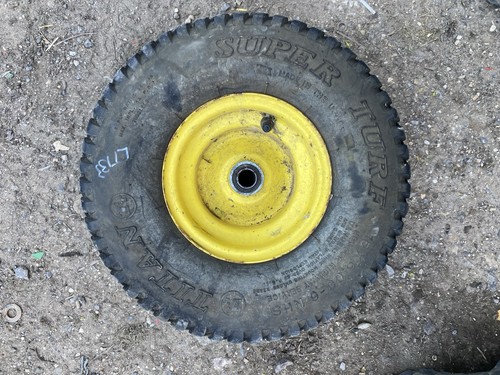 John deere lt133 - john, on