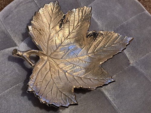 Silver tone sycamore leaf bowl - silver,