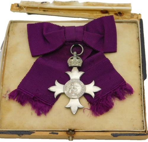 King george boxed silver - boxed, mbe