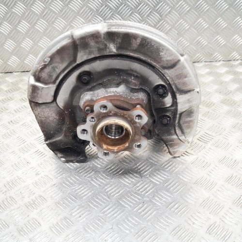 Bmw g11 740i wheel hub - bmw,