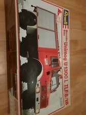 REVELL 1/24 7451 MERCEDES BENZ UNIMOG U1300L TLF 8/18
