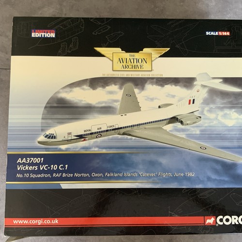 The aviation archive corgi - aviation,