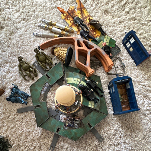 Doctor who tardis - doctor, box